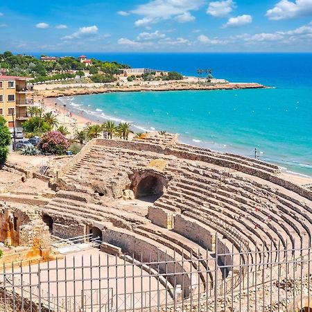 Apartamento A 300 Mts De La Playa, 25 Minutos De Port Aventura Y 50 De Barcelona كوماروغا المظهر الخارجي الصورة