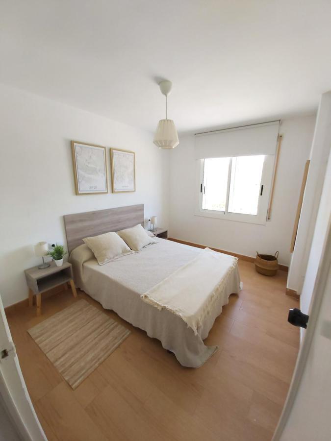 Apartamento A 300 Mts De La Playa, 25 Minutos De Port Aventura Y 50 De Barcelona كوماروغا المظهر الخارجي الصورة