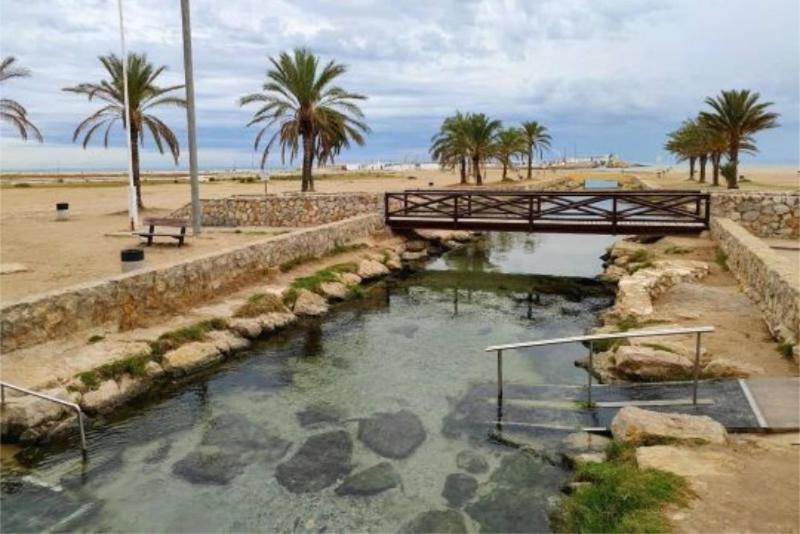 Apartamento A 300 Mts De La Playa, 25 Minutos De Port Aventura Y 50 De Barcelona كوماروغا المظهر الخارجي الصورة